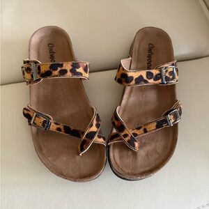 NWT Outwoods Tan and Black Leopard Sandals